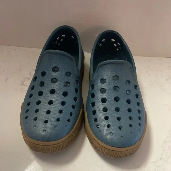 Joybees Kids Slip-on Jordan Skate Sneaker Blue Size J2 - Picture 2 of 4